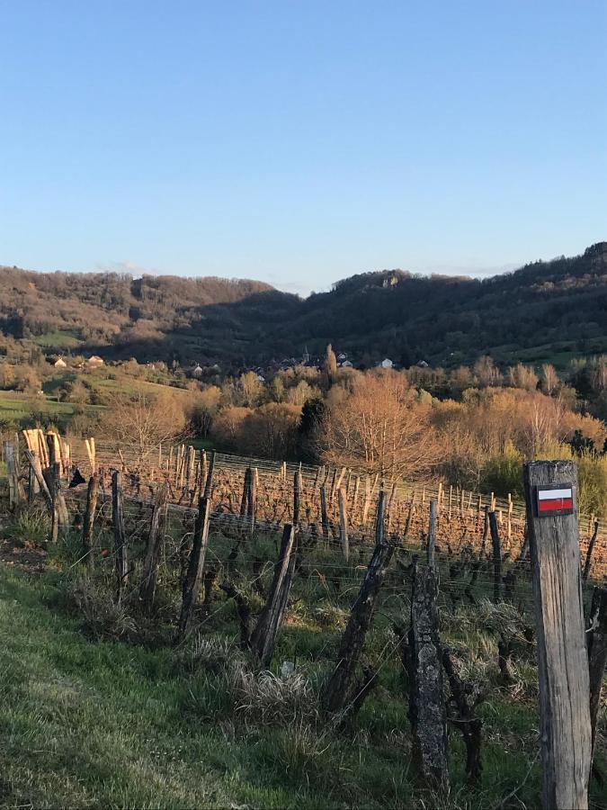Golf Val De Sorne Vernantois Maison Vigneronne Exterior photo