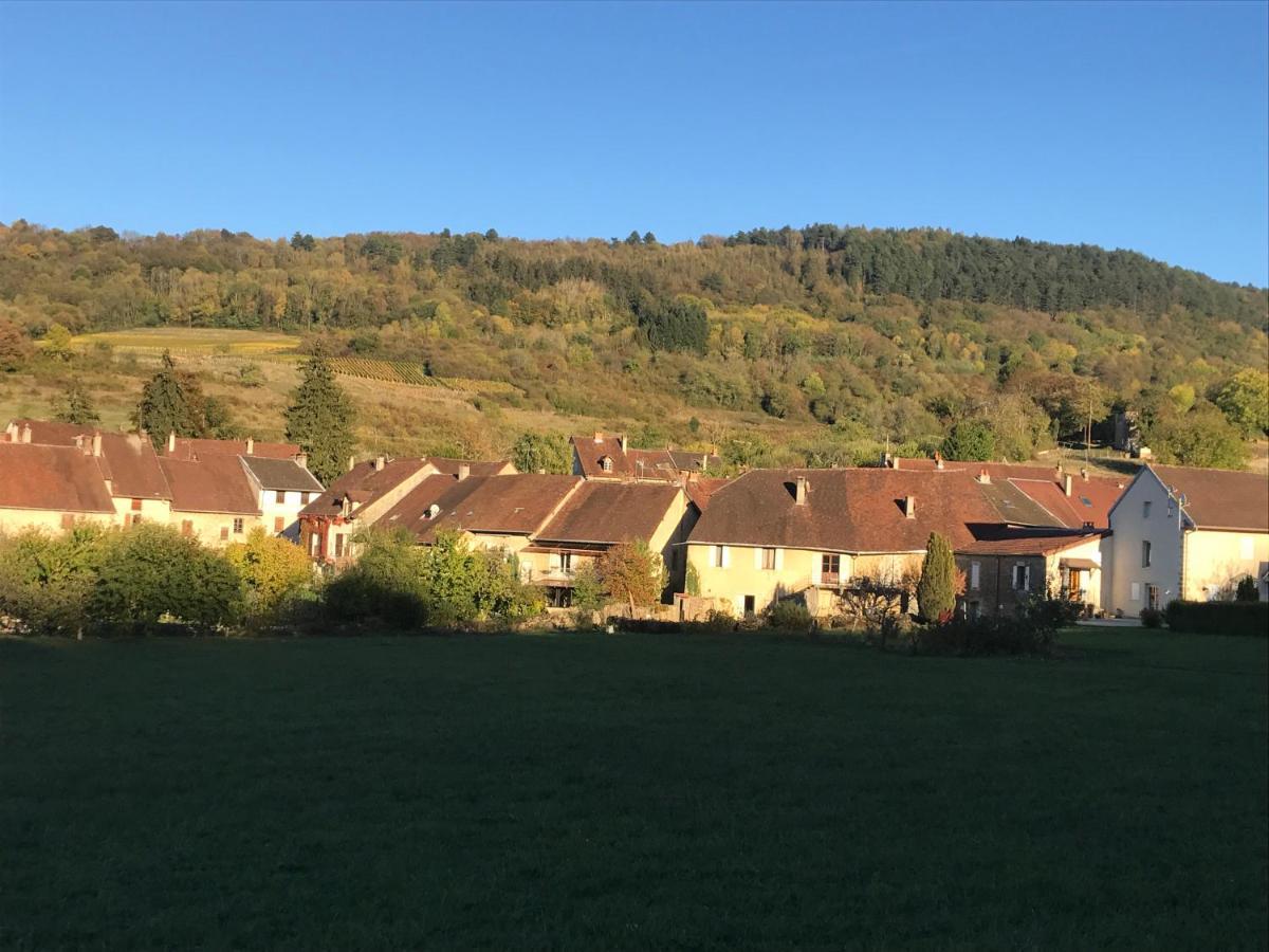 Golf Val De Sorne Vernantois Maison Vigneronne Exterior photo